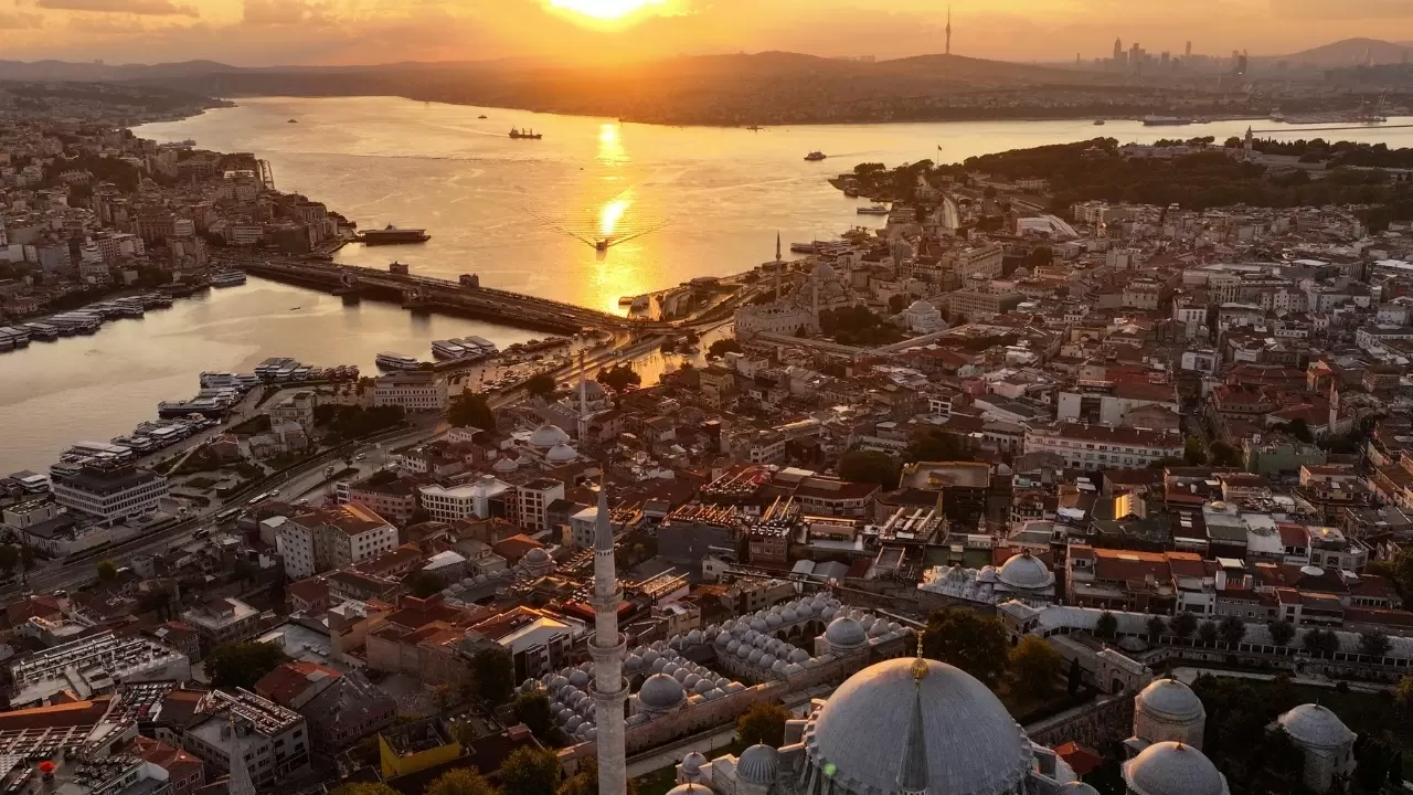 İstanbul’da gün doğumundan büyüleyen manzara! 8