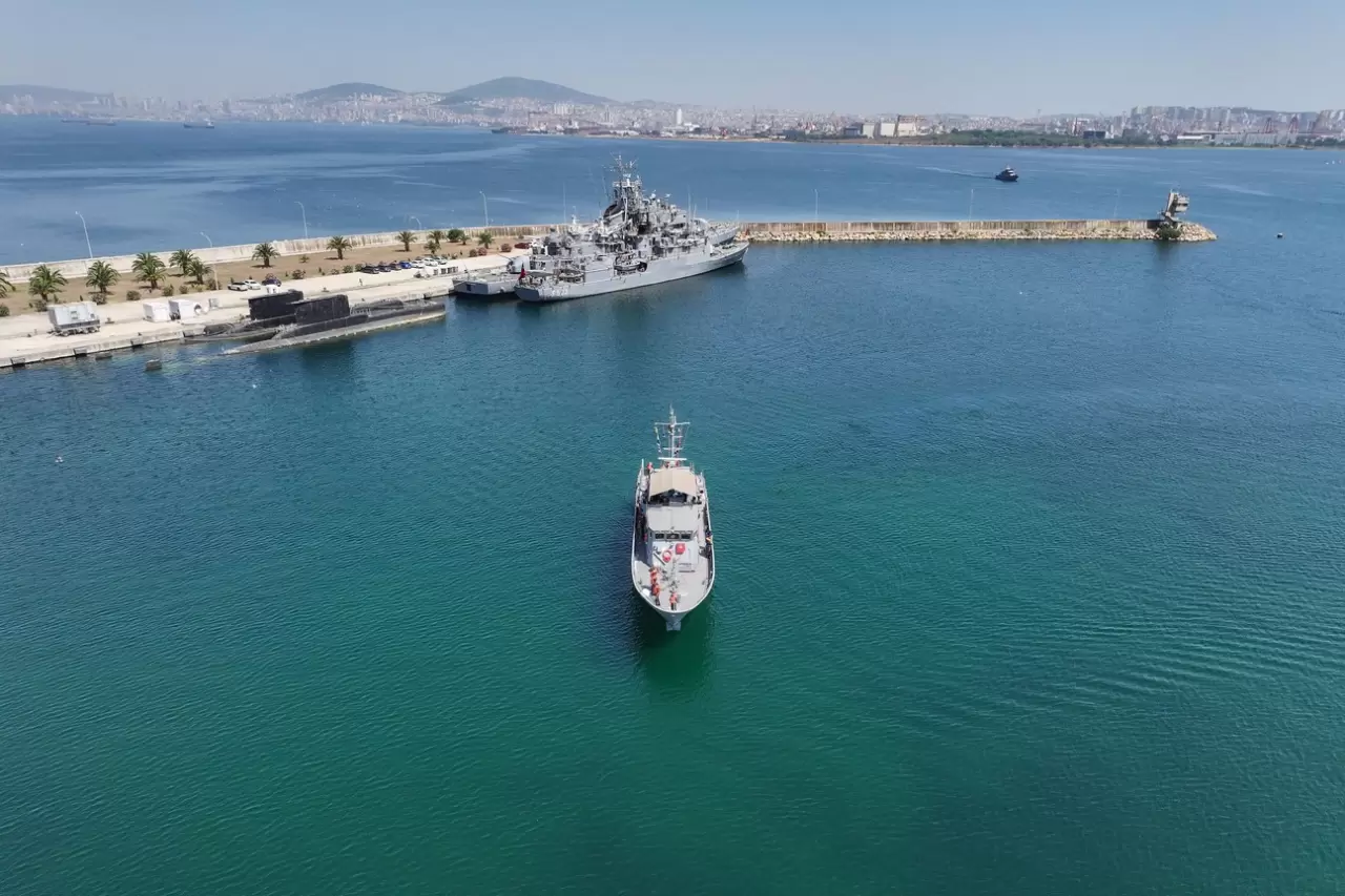 Deniz Harp Okulunda milli gurur: Geleceğin subayları böyle yetişiyor 15