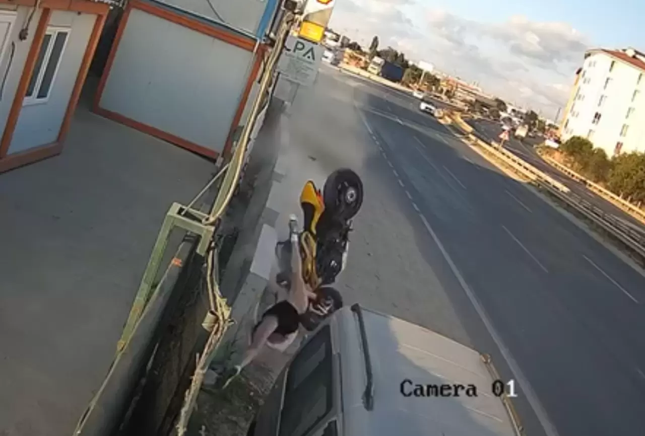 Satın aldığı motorla 2 saat sonra kaza yaptı 4
