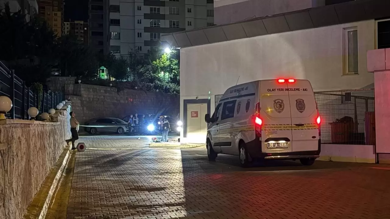Genç kadını 5’inci kattan aşağı attı 3