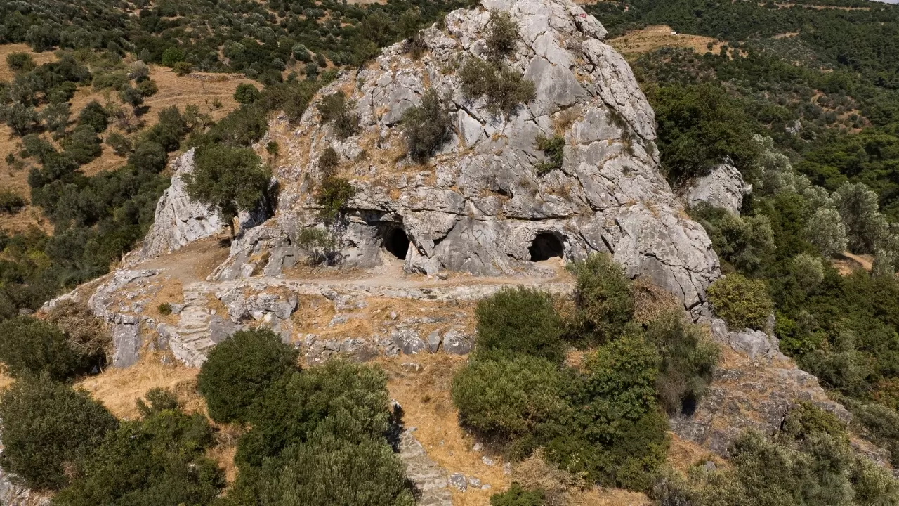 Homeros'un yaşadığına inanılan mağaralar ilgi odağı oldu 6