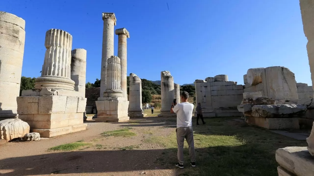 Sardes Antik Kenti'ne 7 ayda 60 bin ziyaretçi 7