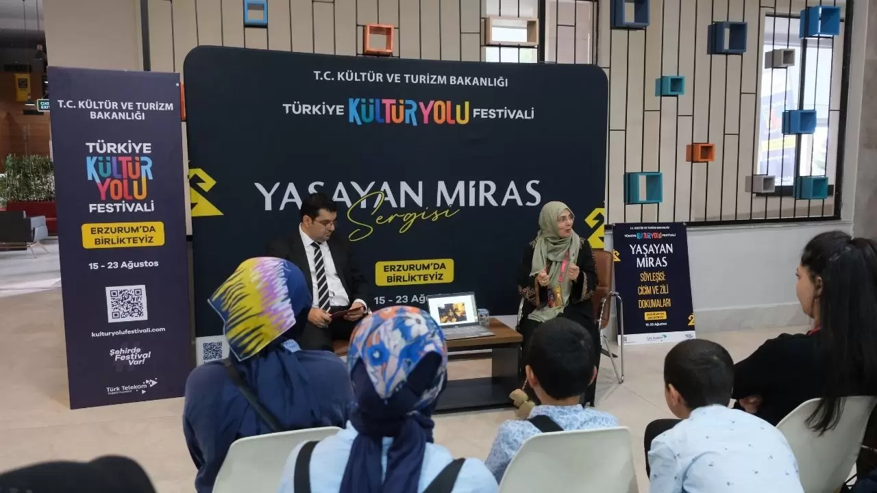 FotoMaraton ve “Osmanlı’nın Mukaddes Emanetleri” sergisi ilgi gördü 4