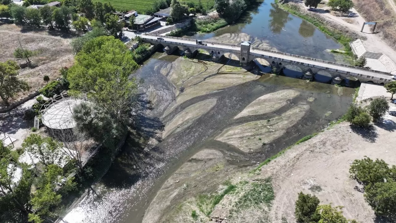 Tunca Nehri'nde su seviyesi hızla düşüyor 5