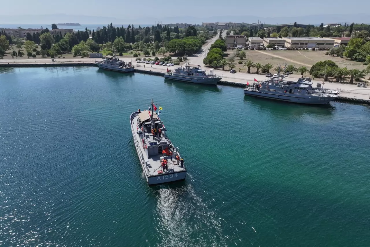 Deniz Harp Okulunda milli gurur: Geleceğin subayları böyle yetişiyor 18