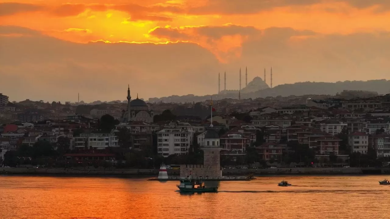 Kız Kulesi ve gün doğumu aynı karede 6
