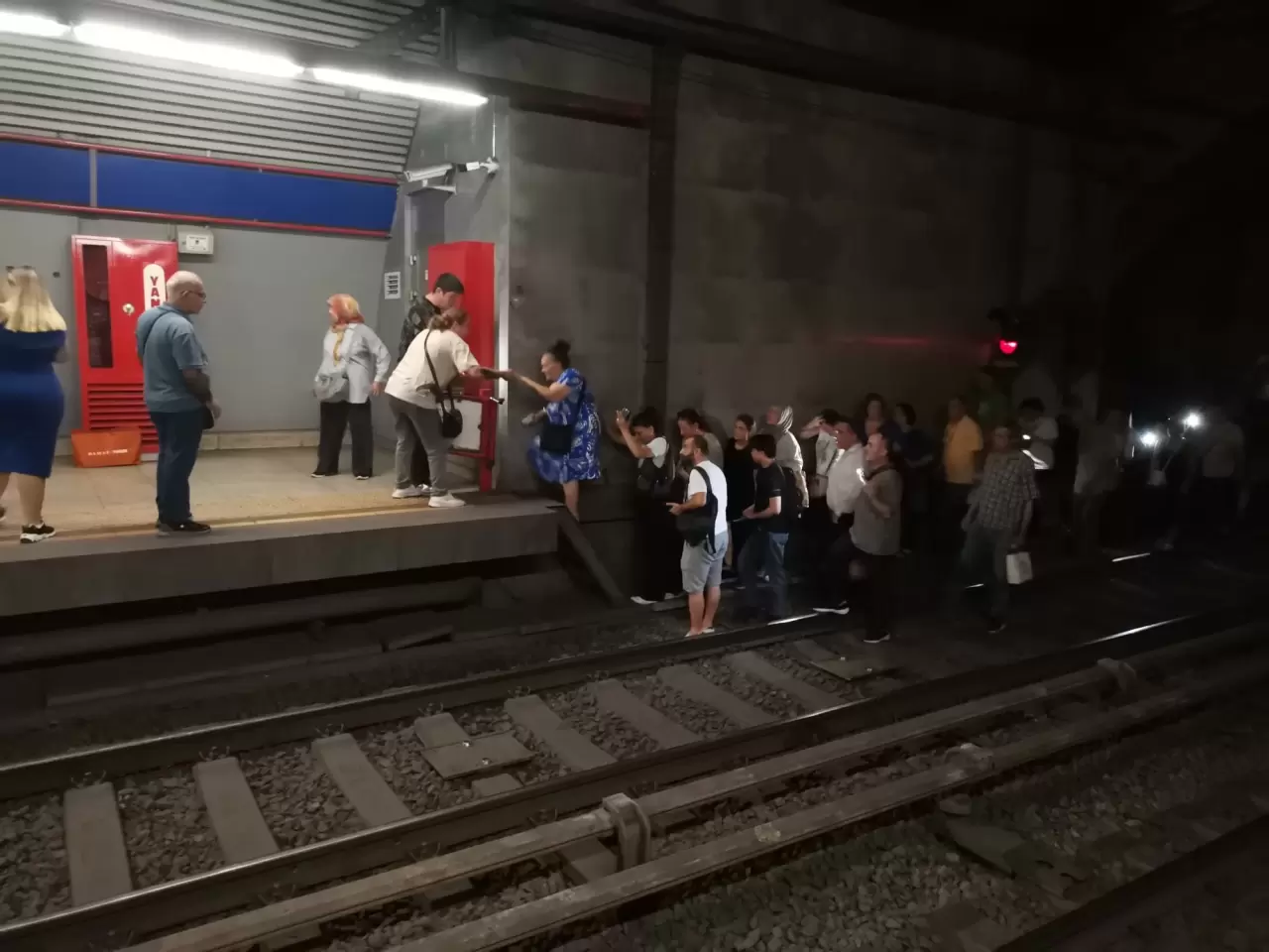 İzmir Metro'da teknik arıza kabusu 3