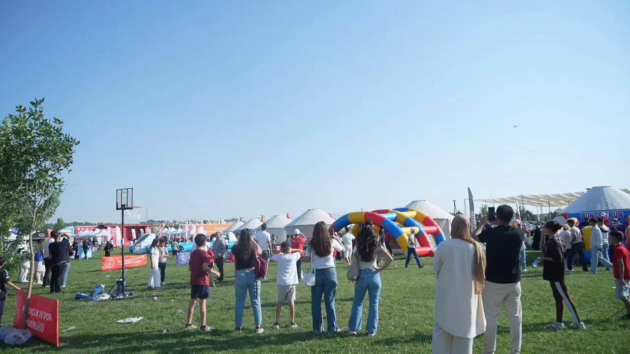 Malazgirt’te SOLOTÜRK coşkusu 1