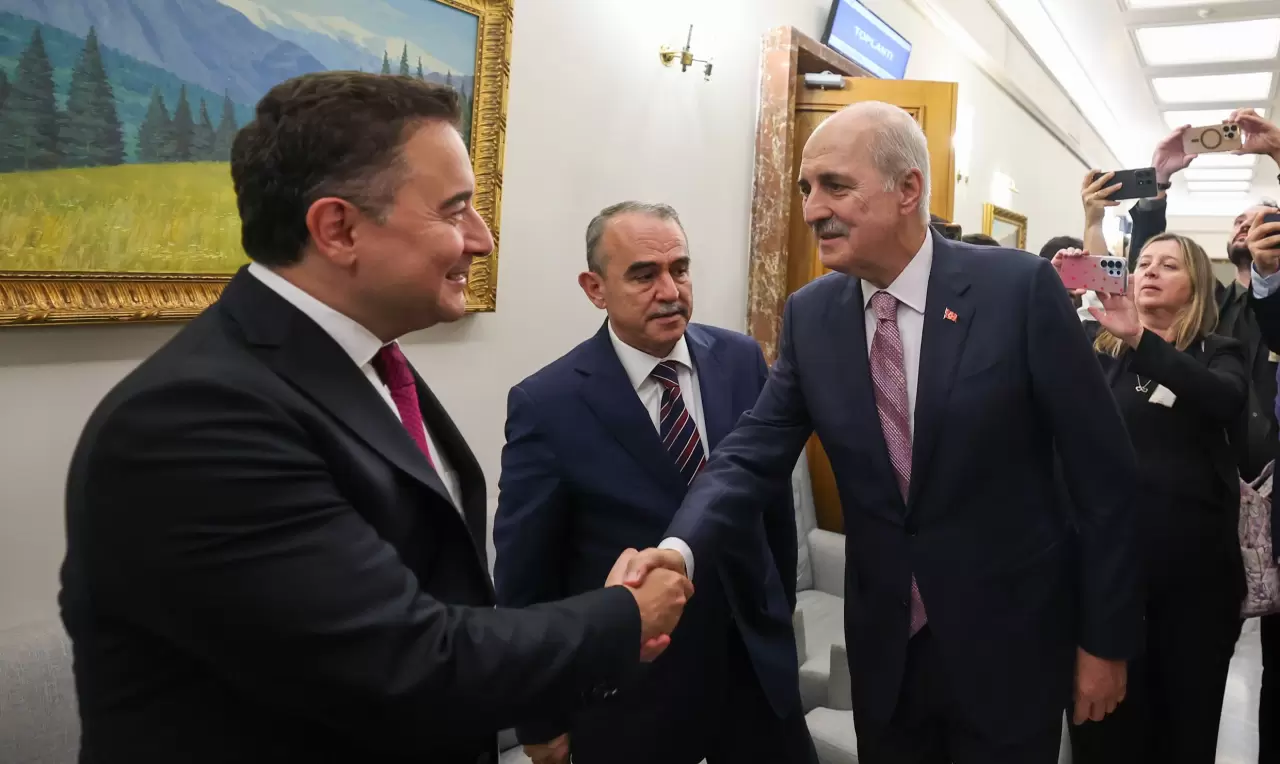 MHP Lideri Bahçeli'den TBMM Başkanı Kurtulmuş'a hediye 6