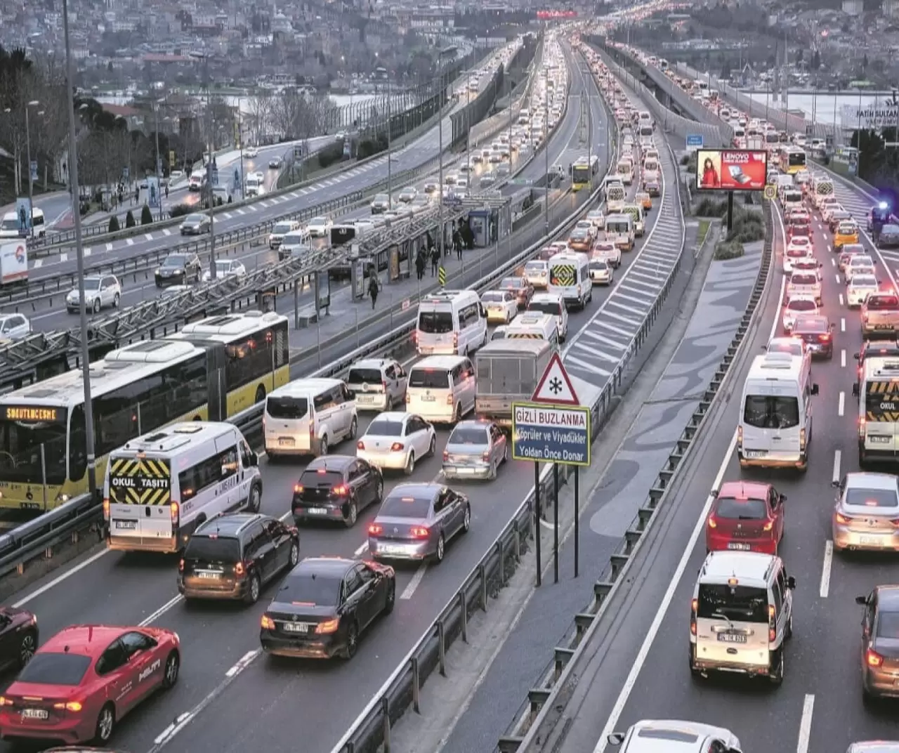 Kara yollarında çalışma alarmı! 3