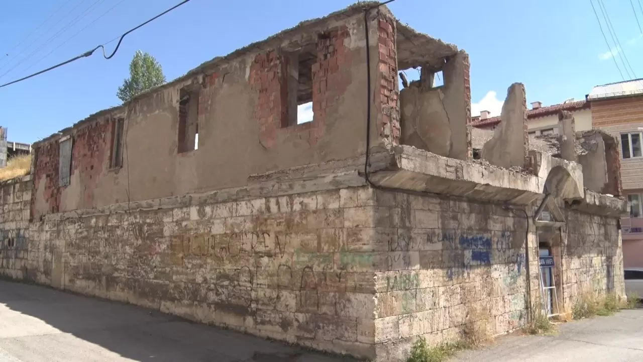 120 yıllık tarihi hamam yeniden hayat bulmayı bekliyor 5