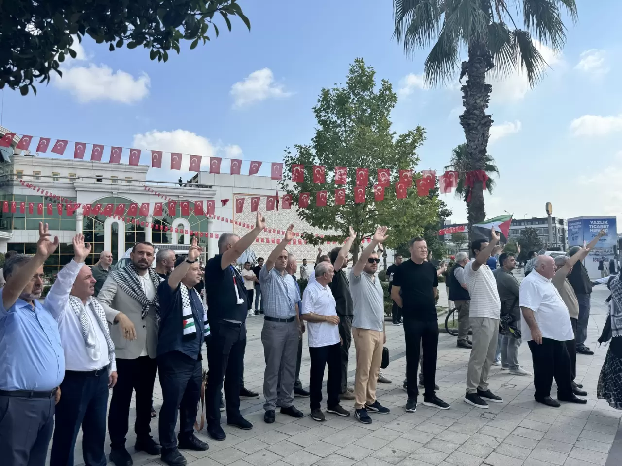 Filistin Konvoyu Sakarya'dan dualar ve tekbirlerle Ankara'ya uğurlandı 9