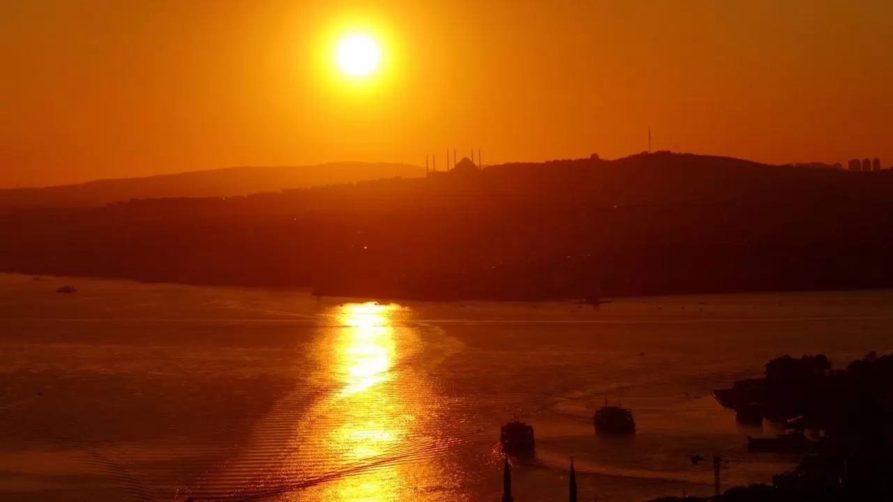 Gün doğumu ve Büyük Çamlıca Camisi aynı karede! 3