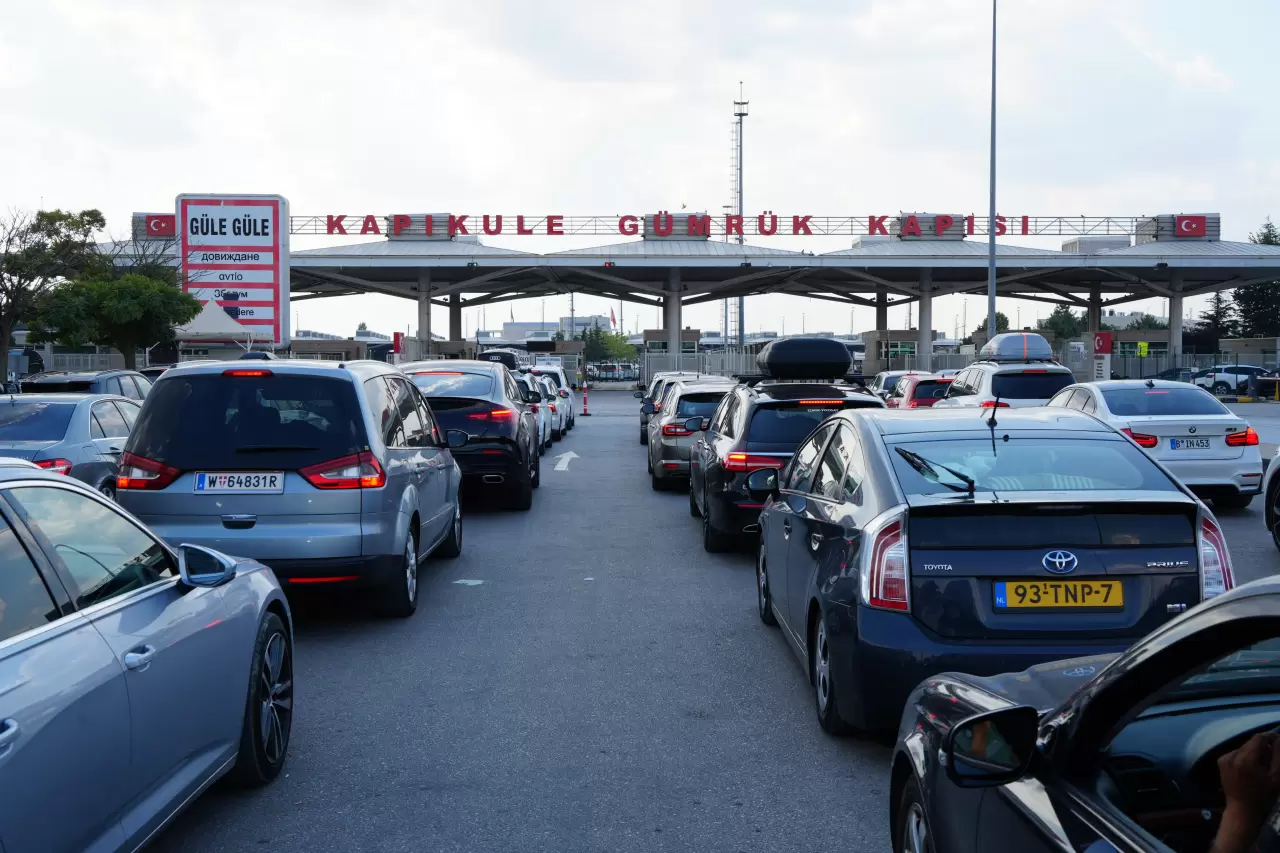 Gurbetçilerin dönüş çilesi başladı! 3