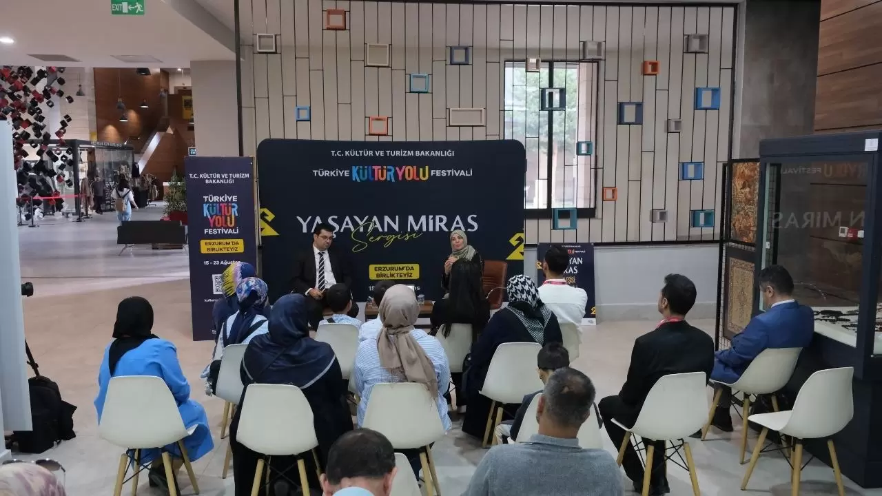 FotoMaraton ve “Osmanlı’nın Mukaddes Emanetleri” sergisi ilgi gördü 3