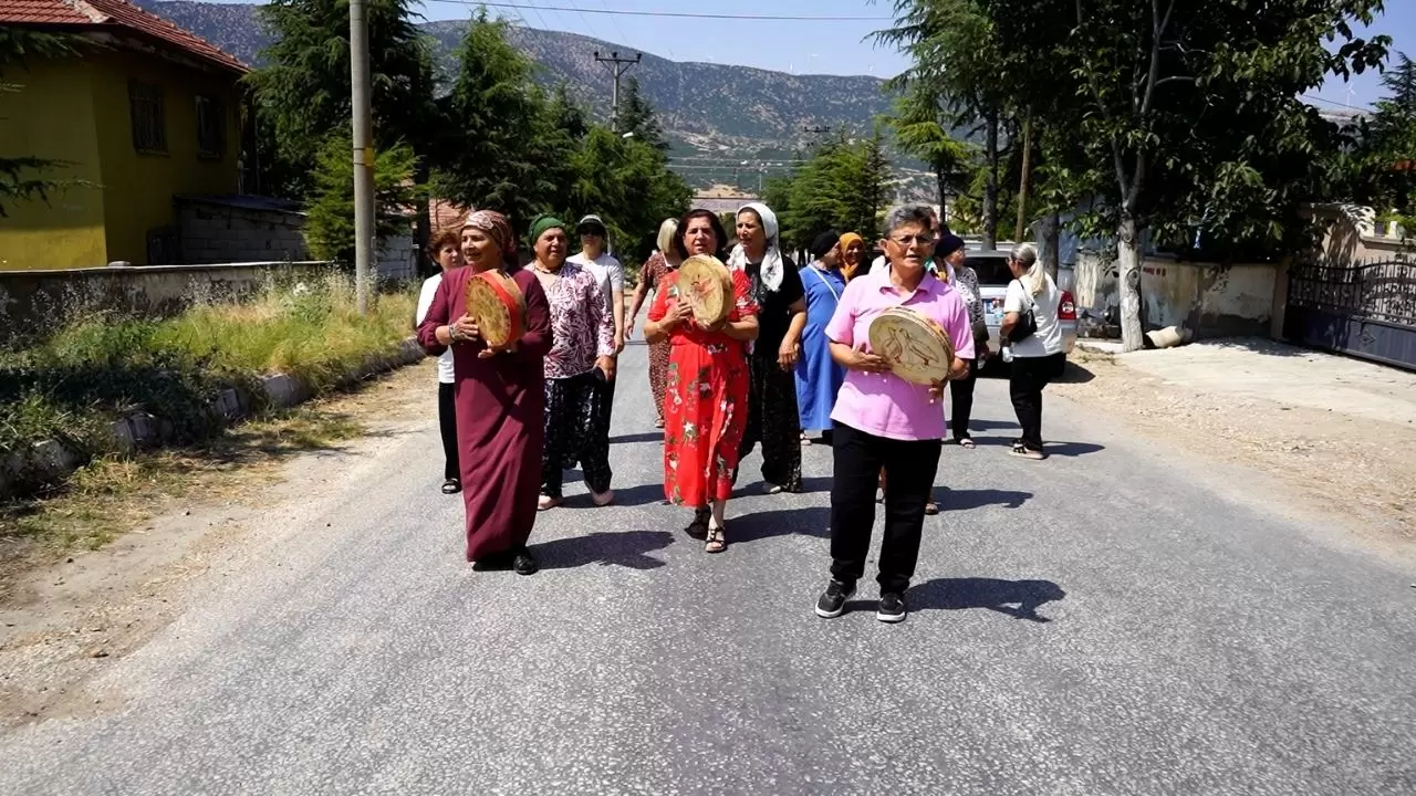 Isparta’da 300 yıllık “ünleme” geleneği 13