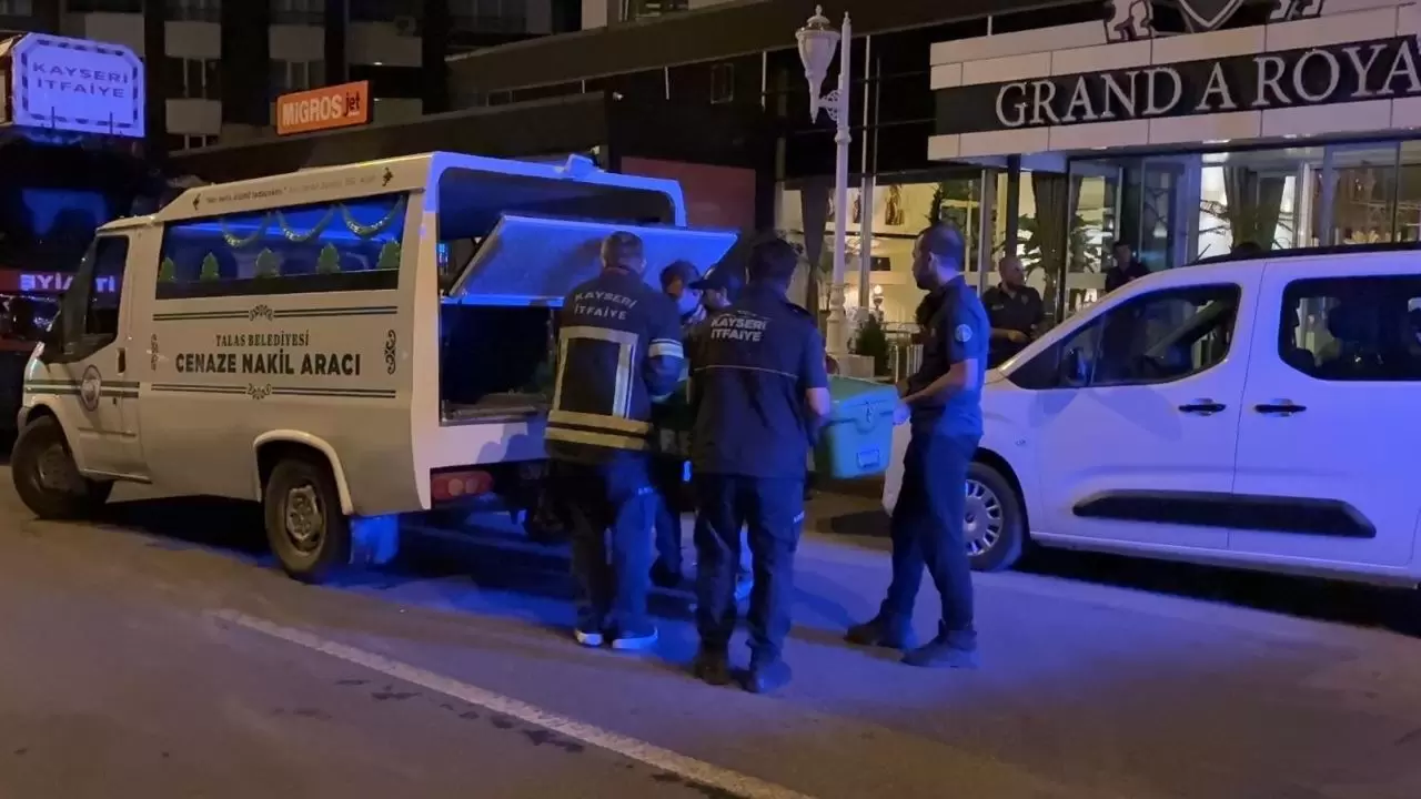 Genç kadını 5’inci kattan aşağı attı 4