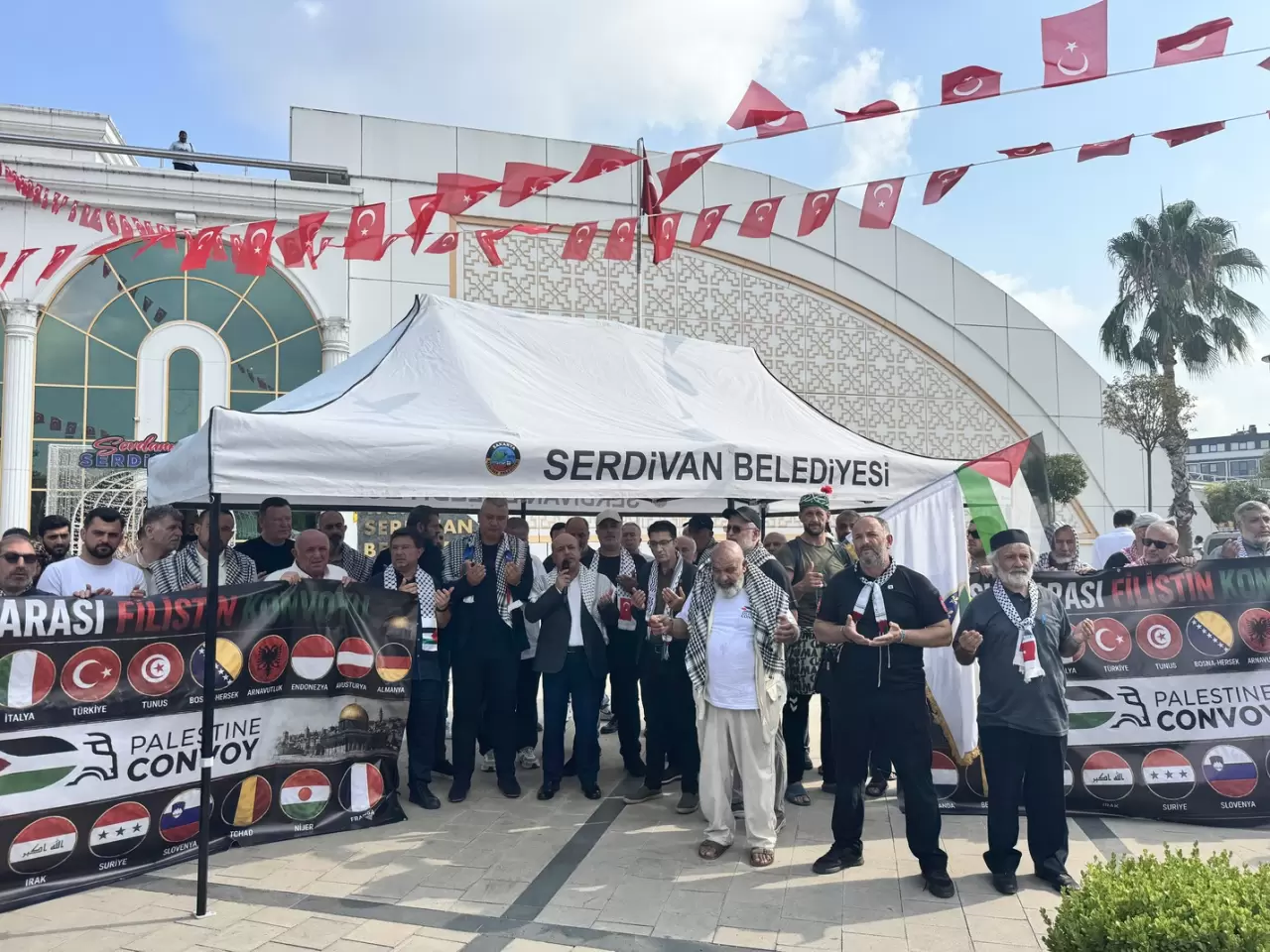 Filistin Konvoyu Sakarya'dan dualar ve tekbirlerle Ankara'ya uğurlandı 4