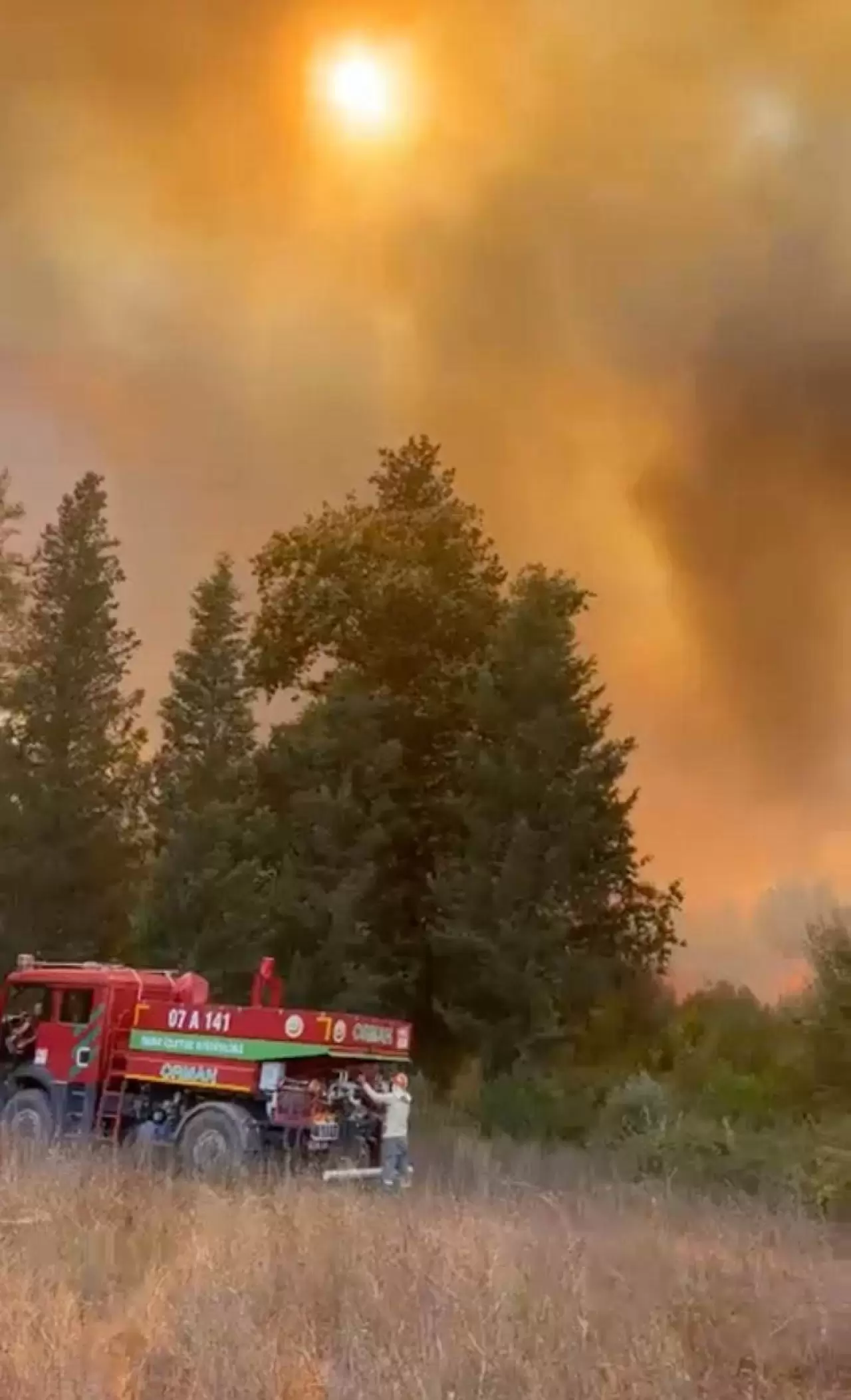 Antalya'da alevlerle zorlu savaş 12
