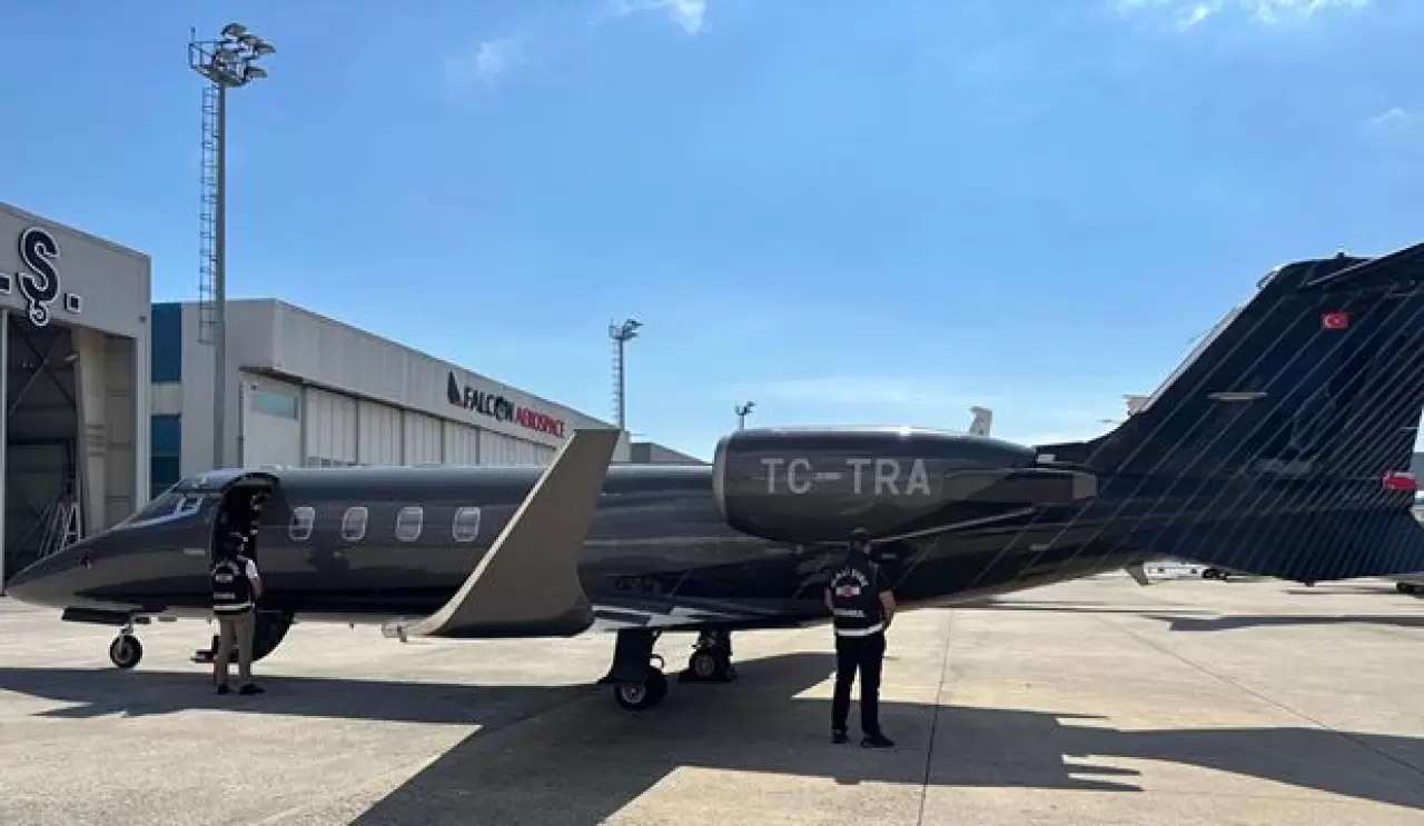 1,8 milyar liralık iki jet ve lüks yata el konuldu 1