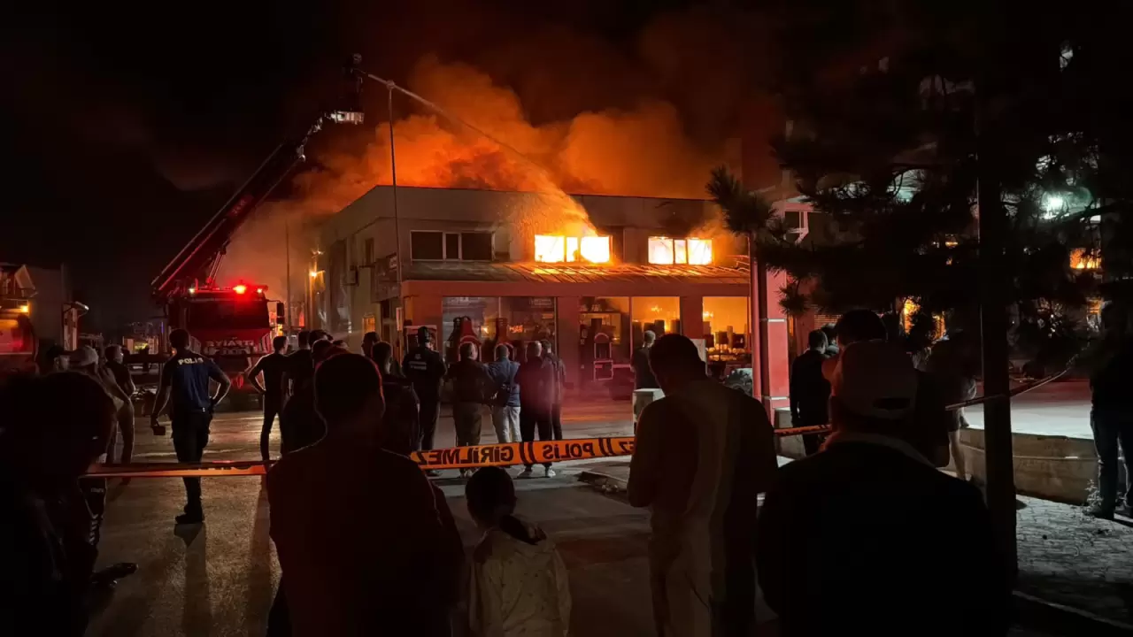 Eskişehir'de korkutan sanayi yangını 11