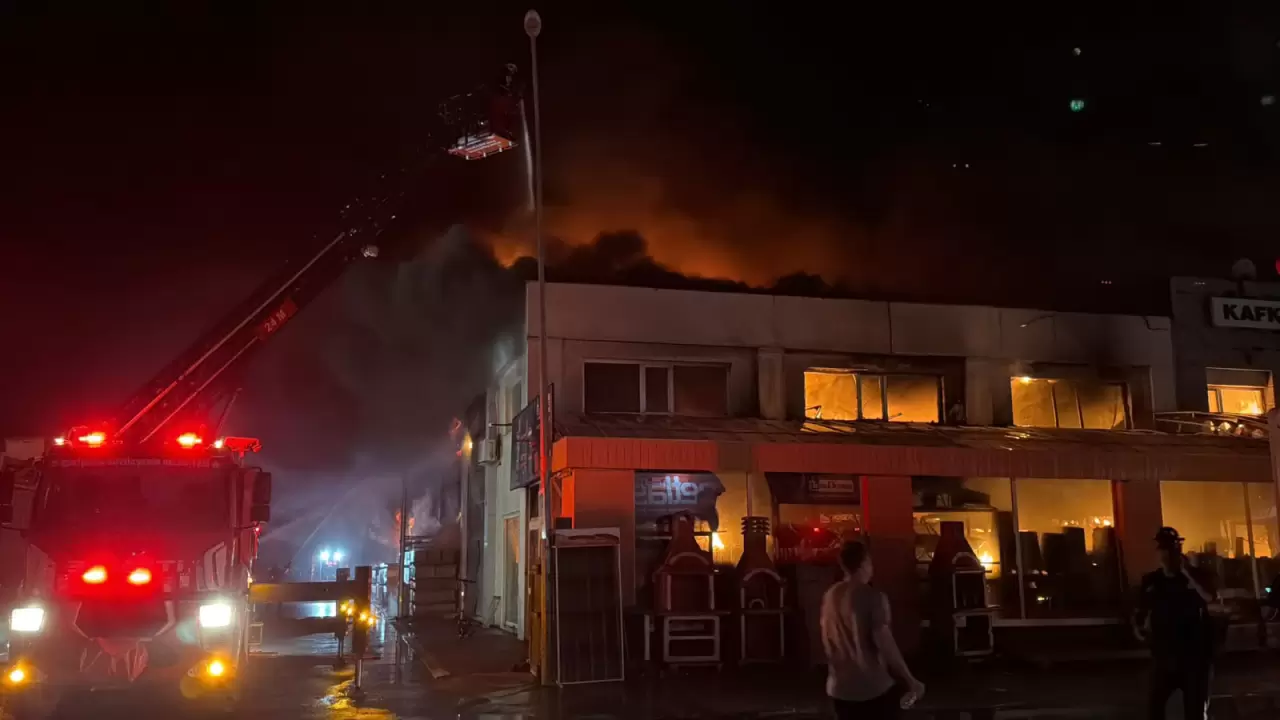 Eskişehir'de korkutan sanayi yangını 13