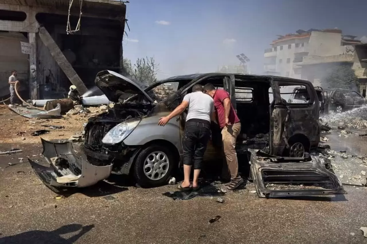 İdlib'de bomba yüklü araçla saldırı: 5 ölü, 7 yaralı 2