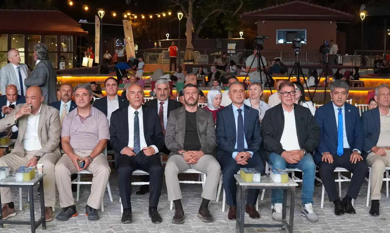 Türk dünyasının ödüllü yapımları izleyiciyi büyüledi 10