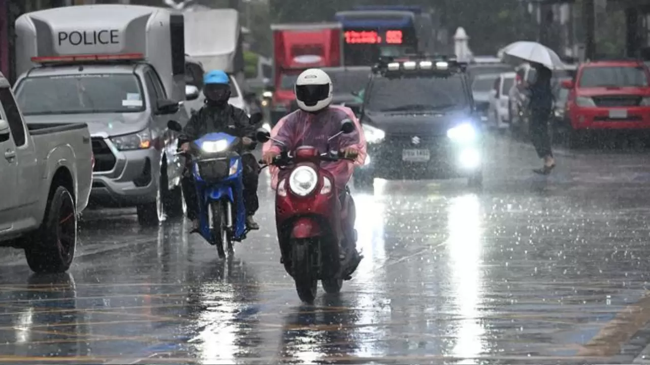 Bangkok’u sel vurdu: 5 bin kişi tahliye edildi 6