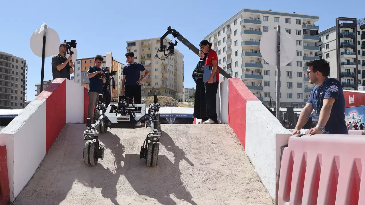 Mardin’de insansız kara araçları zorlu parkura çıktı 2