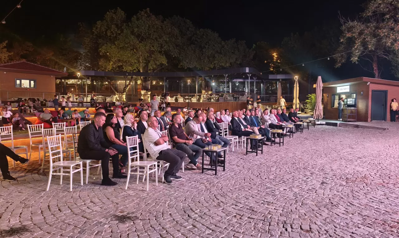 Türk dünyasının ödüllü yapımları izleyiciyi büyüledi 12