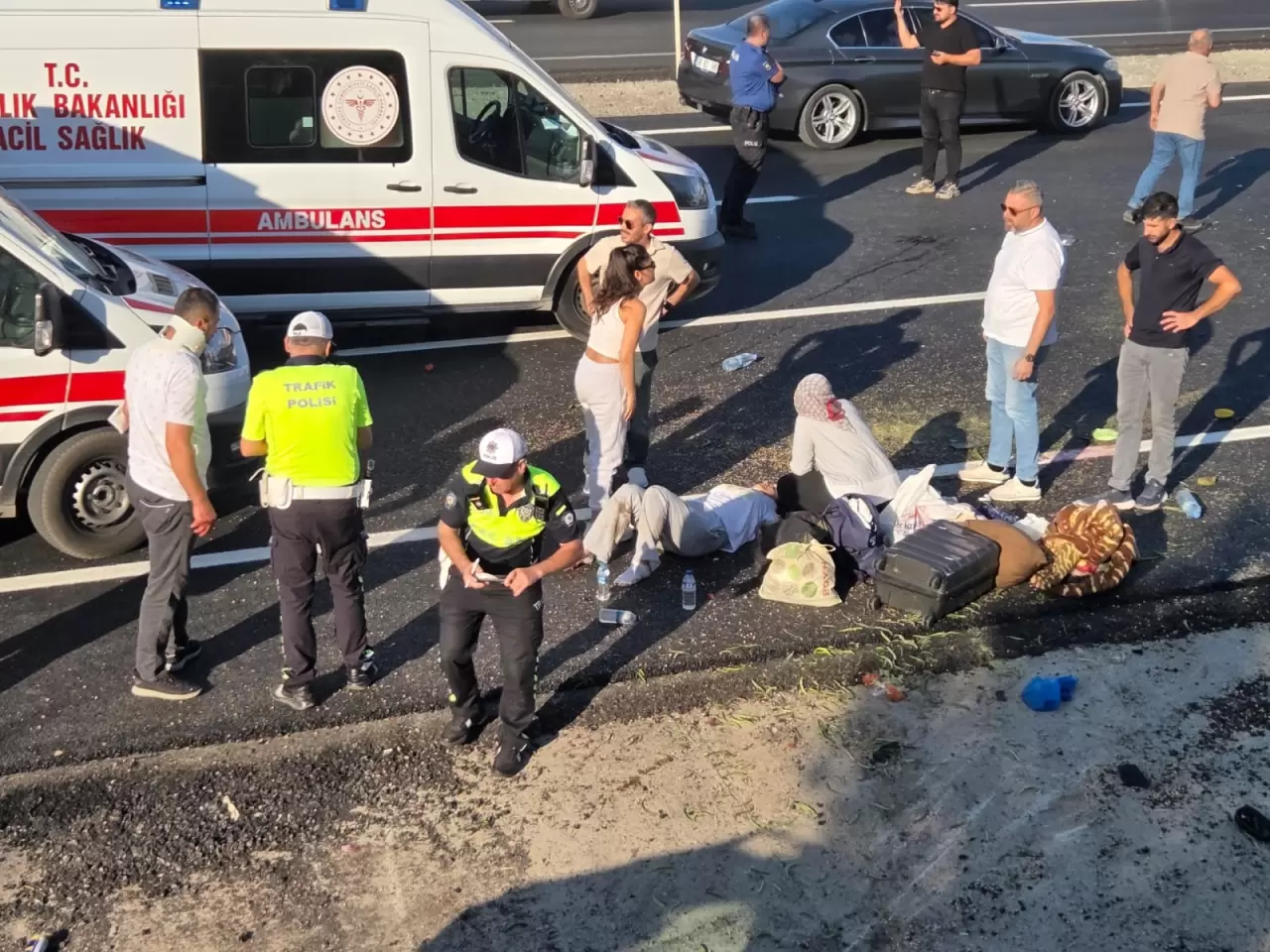 Elmadağ'da karşı şeride geçen otomobil dehşet saçtı 1