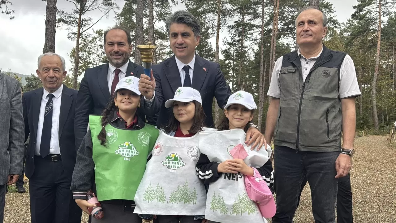 Bolu'da hayata geçirilen "Orman Okulu"nda minikler doğayla iç içe uygulamalı eğitim alıyor! 3