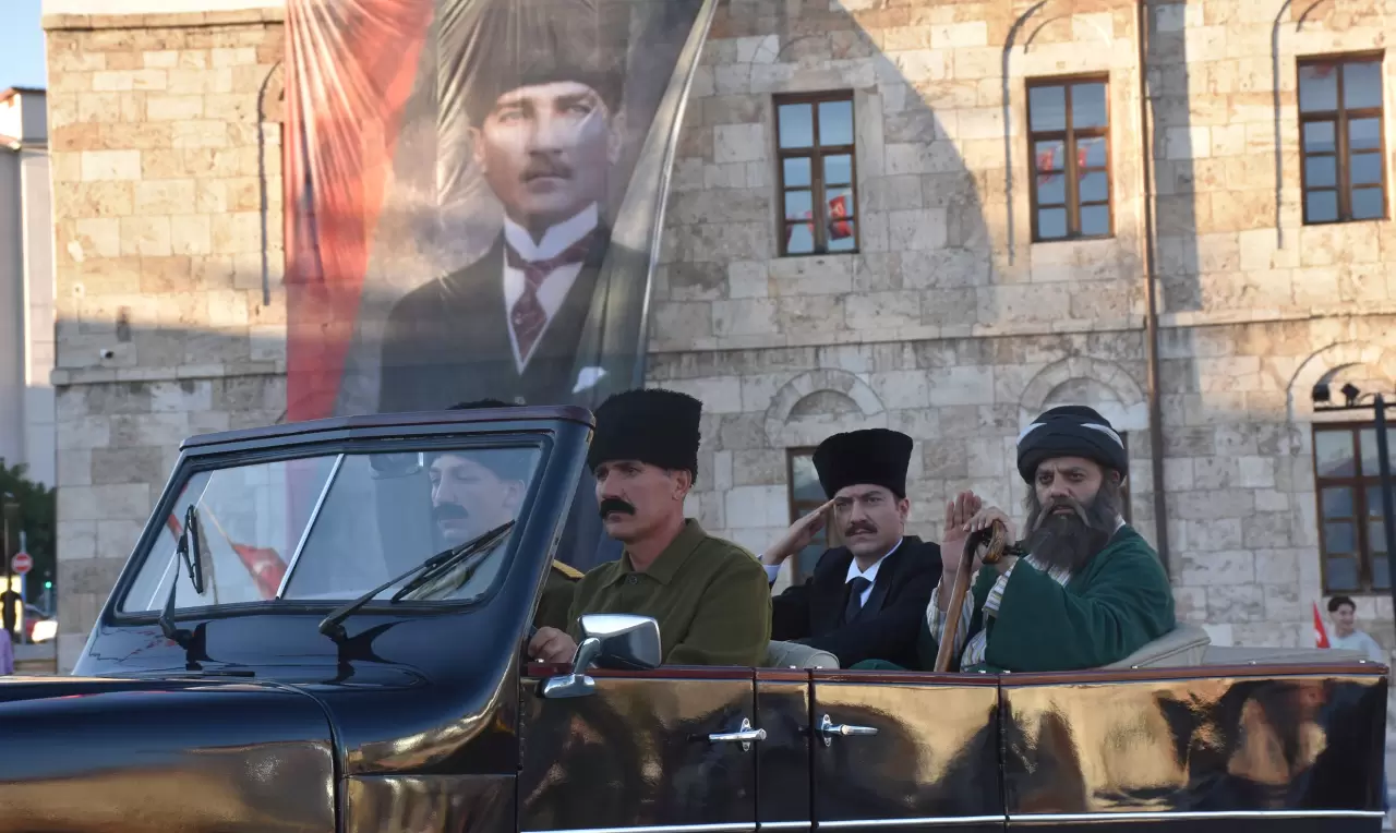 Tarihi gün yeniden yaşandı: Atatürk'ün Sivas'a gelişi canlandırıldı 5