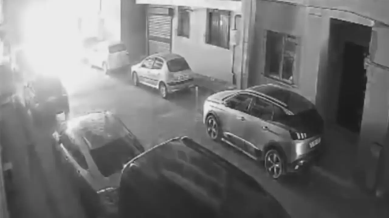 Servis ihalesi tehdidi kundaklamayla bitti 2