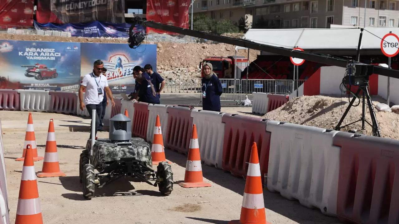 Mardin’de insansız kara araçları zorlu parkura çıktı 3