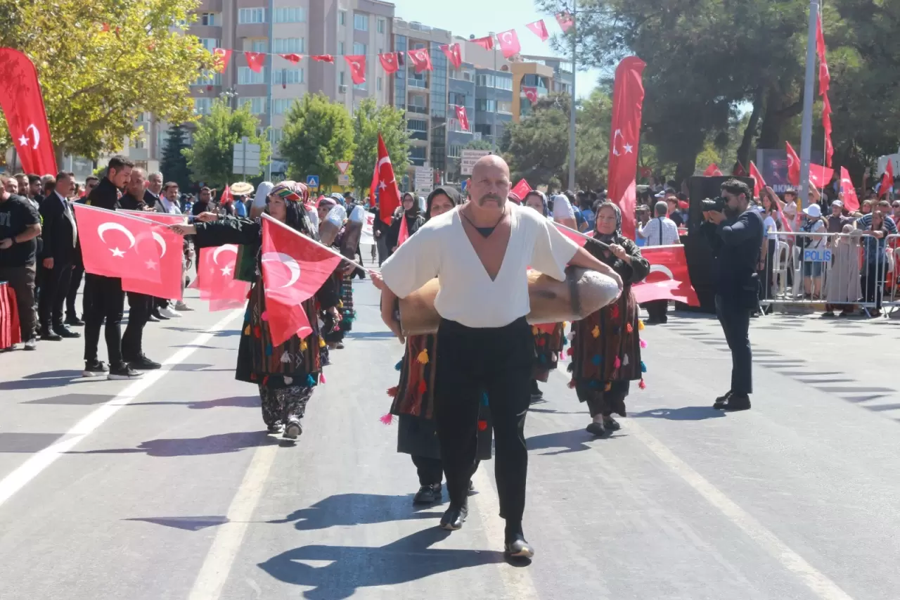 Balıkesir sokaklarında 104 yıllık gelenek! 2