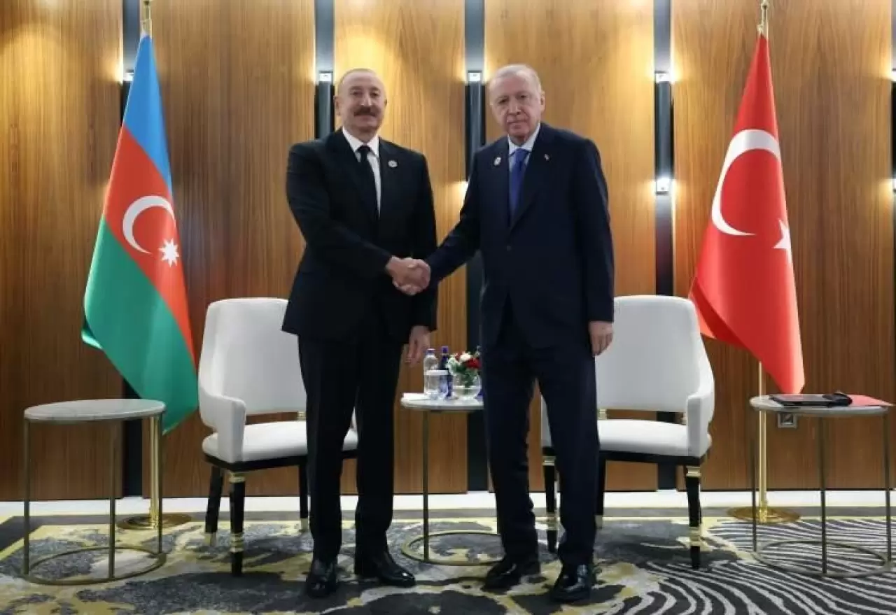 Cumhurbaşkanı Erdoğan'dan Bişkek'te yoğun diplomasi: Putin ve Lukaşenko ile görüştü 15