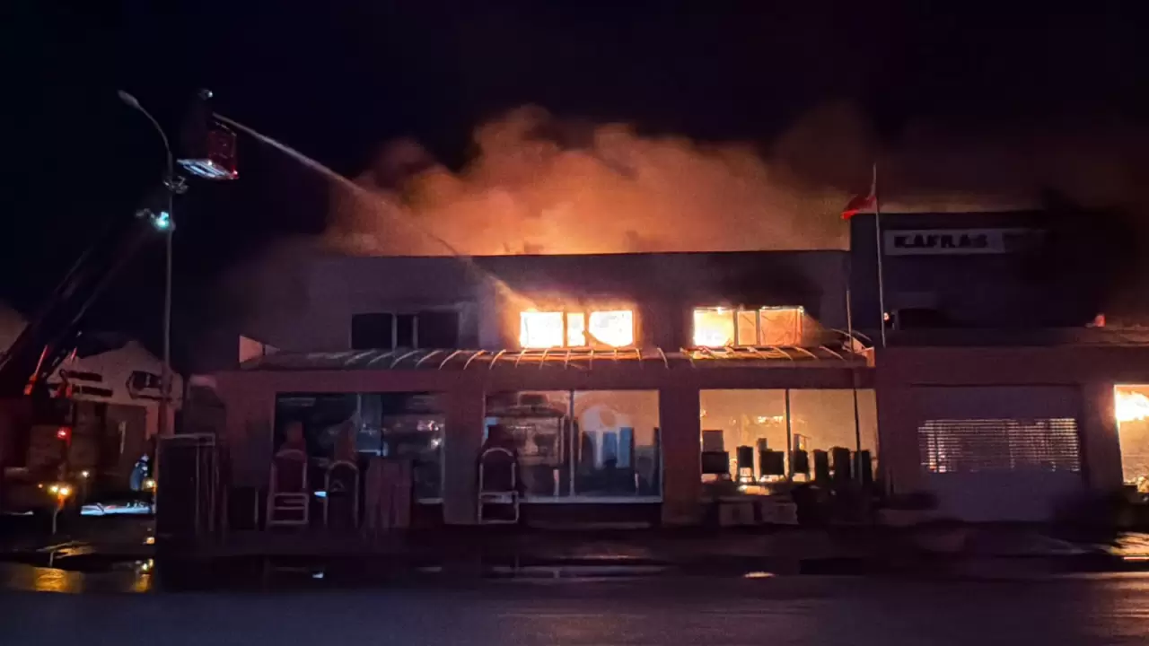 Eskişehir'de korkutan sanayi yangını 7