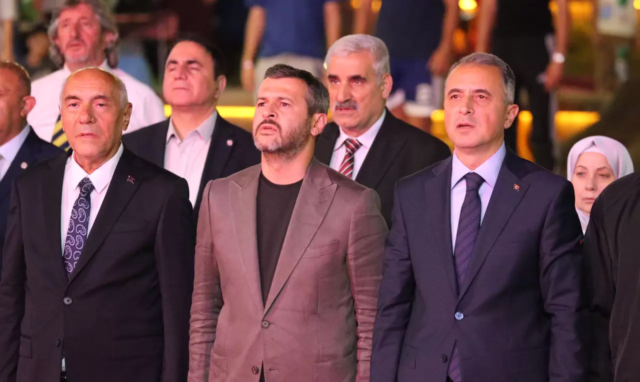 Türk dünyasının ödüllü yapımları izleyiciyi büyüledi 1