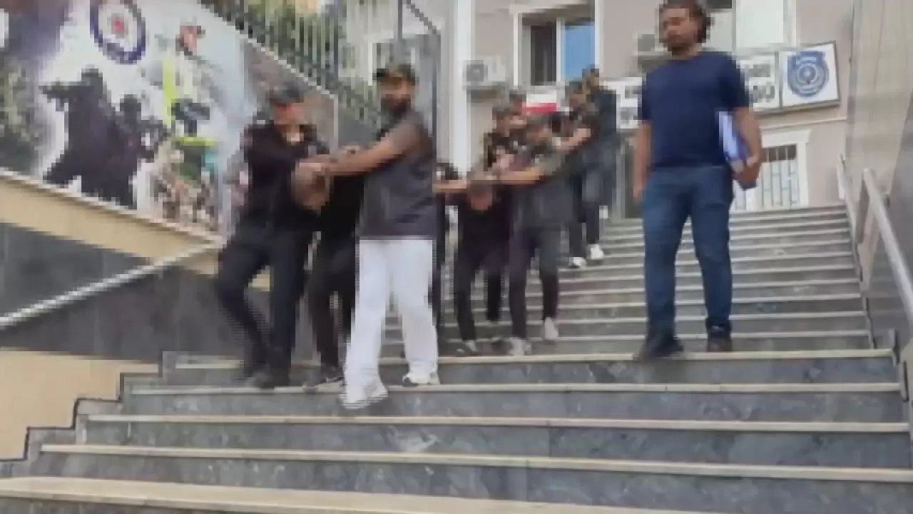 Servis ihalesi tehdidi kundaklamayla bitti 6