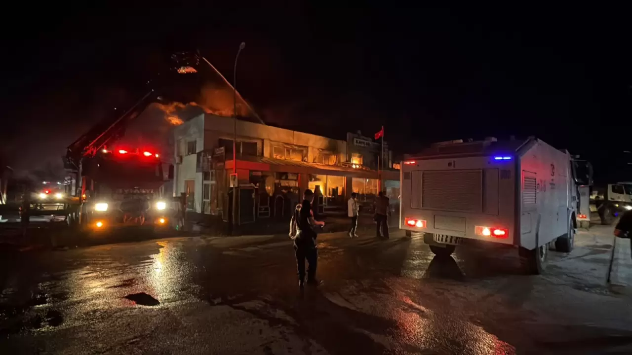 Eskişehir'de korkutan sanayi yangını 14