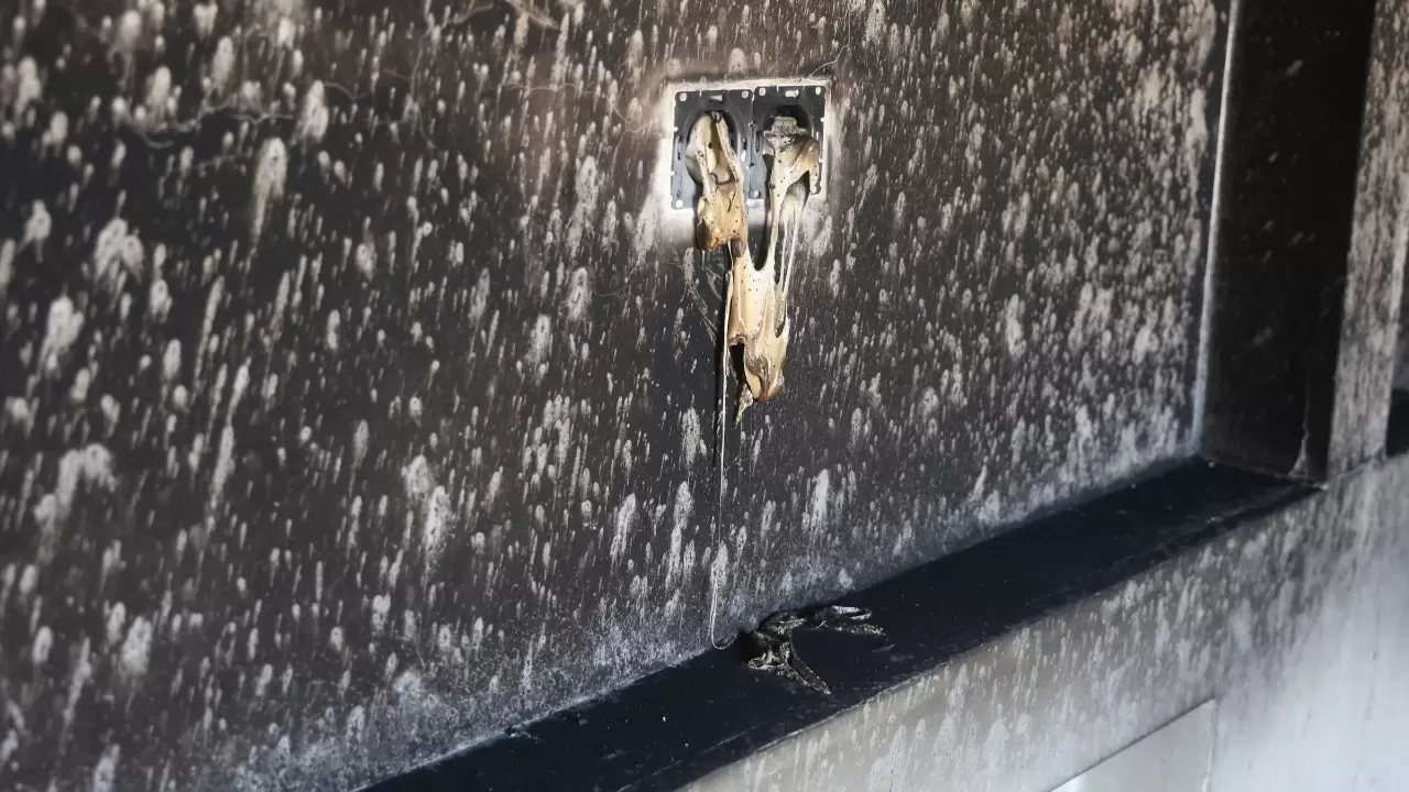 Antakya'da evde çıkan yangın korkuttu! 3