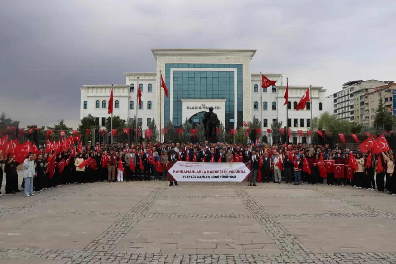 Diyarbakır'da Gaziler Günü'nde anlamlı yürüyüş! 9