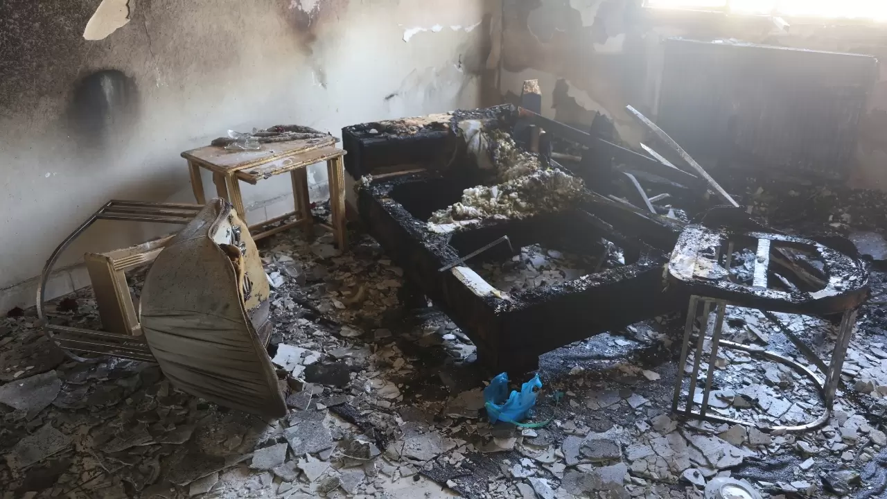 Antakya'da evde çıkan yangın korkuttu! 5