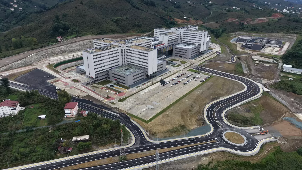 1200 yataklı Şehir Hastanesi hasta kabulüne başladı 9