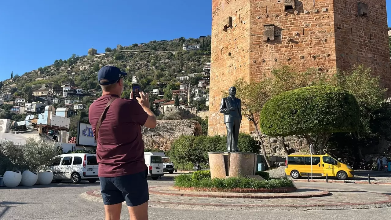 Alanya Limanı’na çifte dev ziyaret 7