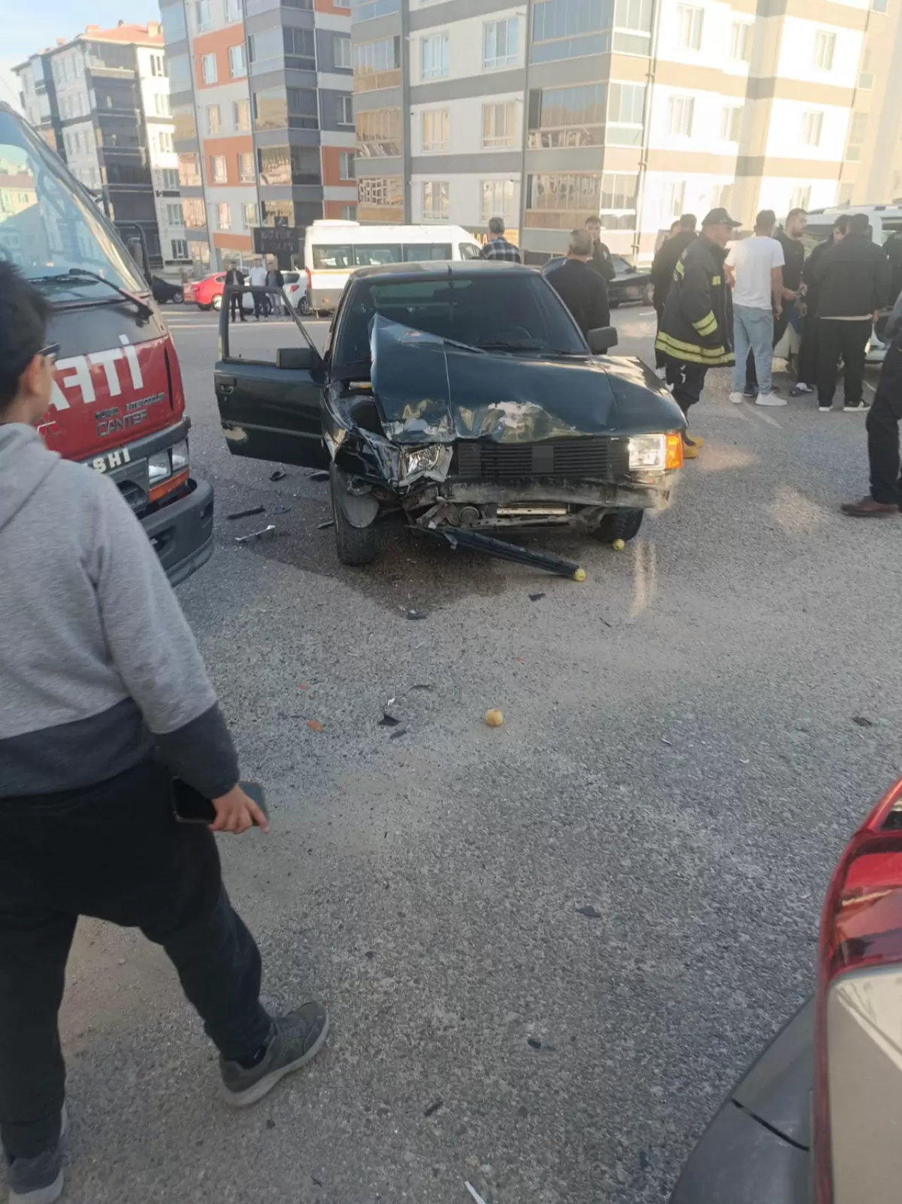 Eskişehir’de otomobille çarpışan minibüs yan yattı: 5 kişi yaralandı 2