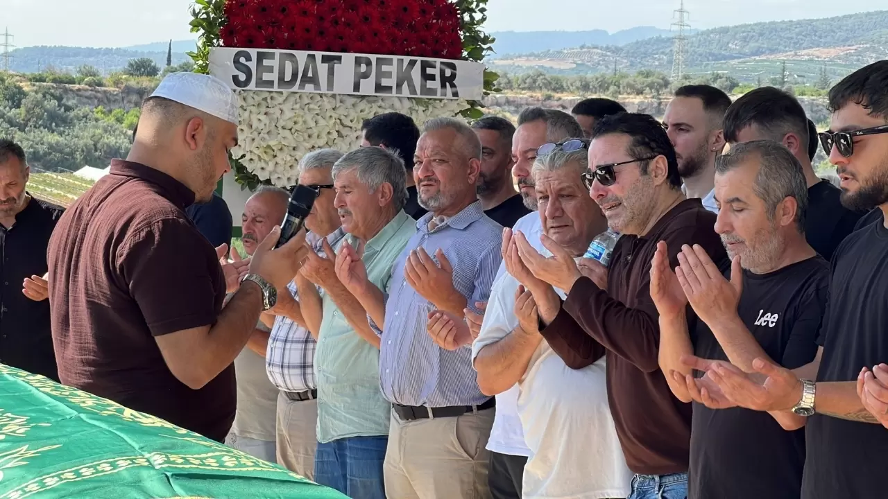 Atilla Taş evlat acısıyla yıkıldı! 2