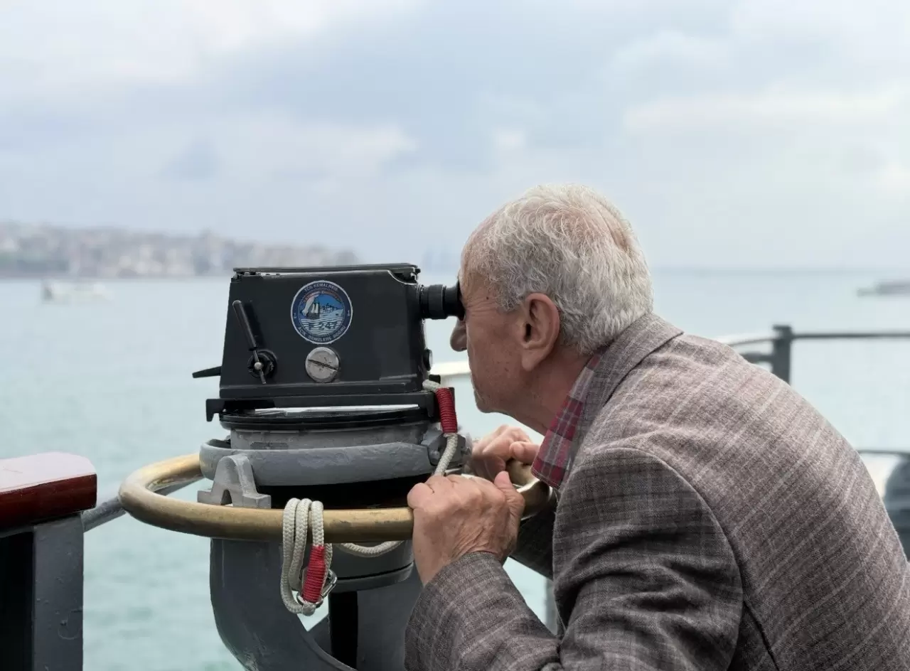 TCG Kemalreis’e Cumhuriyet Bayramı yoğunluğu: Ziyaretçiler uzun kuyruklar oluşturdu 4